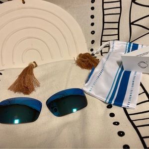 Costa Del Mar Fantail Blue Polarized Replacement Lenses by Saucer